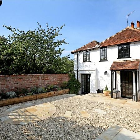 Henry VIII Cottage In The Heart Of Henley Buitenkant foto