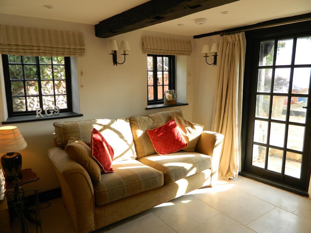 Henry VIII Cottage In The Heart Of Henley Buitenkant foto