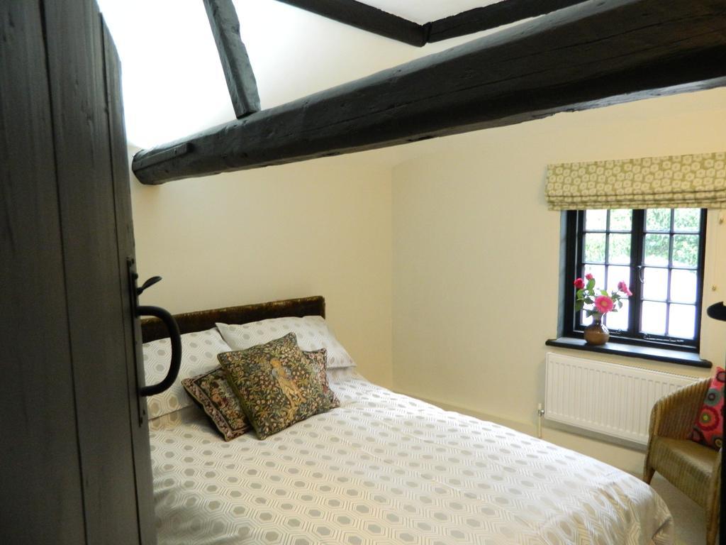 Henry VIII Cottage In The Heart Of Henley Buitenkant foto